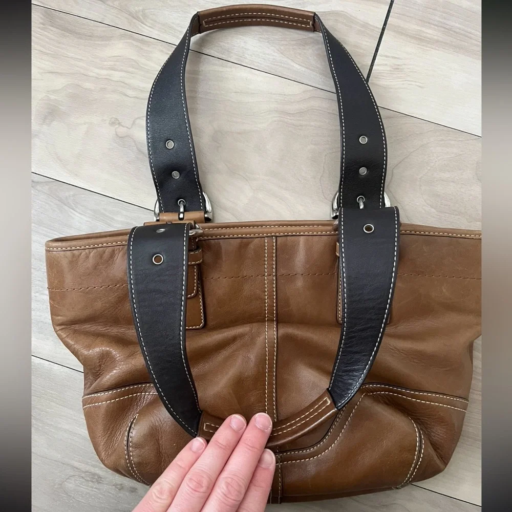 Vintage Coach 9544 Soho Leather Tote - Picture 5 of 11